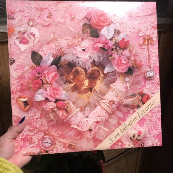 AVON VALENTINE FAVORITES VINYL RECORD - Picture 7 of 16